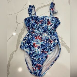 CROWN & IVY L NWOT Blue Floral Women's One Piece